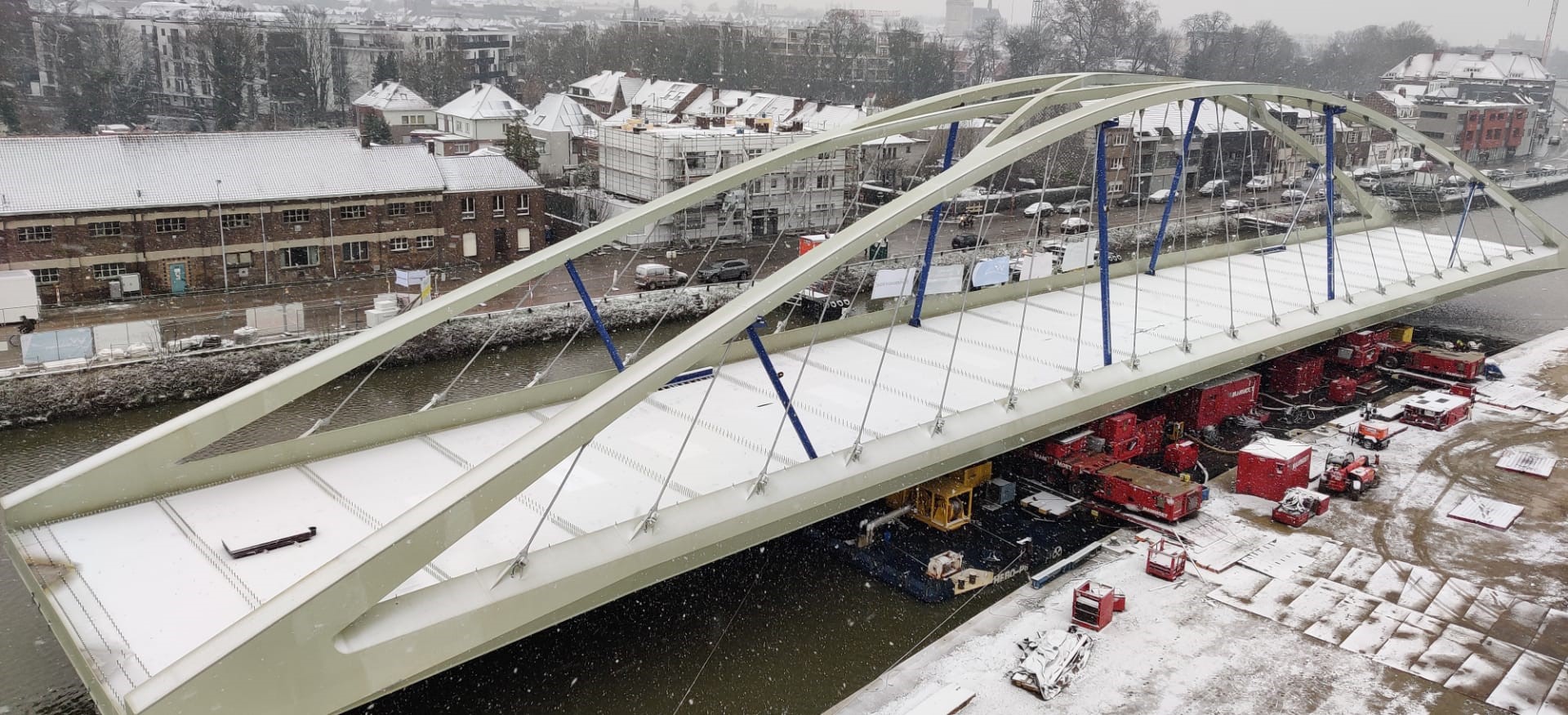 Victor Buyck Steel Construction Zuidbrug Halle Sneeuw.jpg